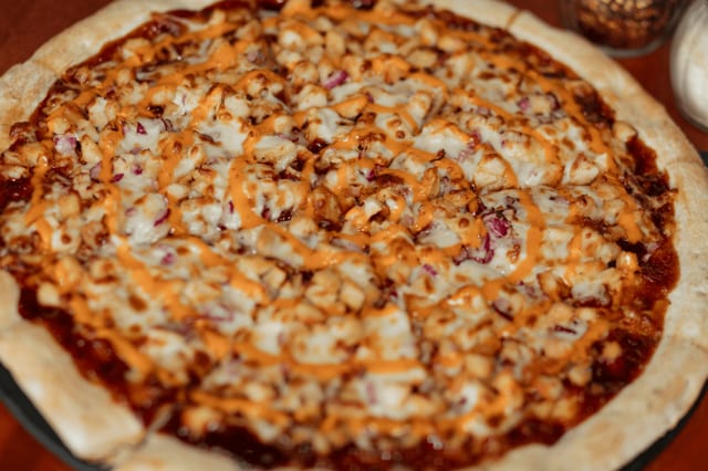 Pizza BBQ Chicken.